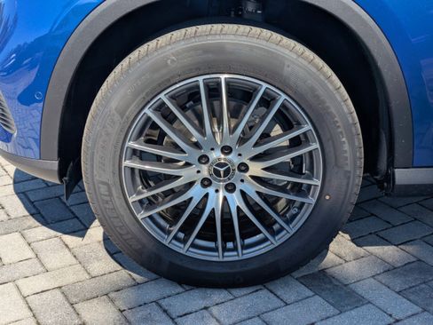 New 2026 Mercedes-Benz GLC 300 4MATIC image 3