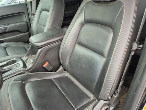 Used 2022 GMC Canyon AT4 AWD/4WD image 11