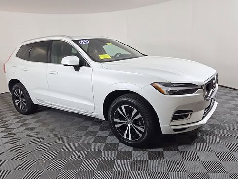Used 2021 Volvo XC60 T8 Inscription Expression image 5