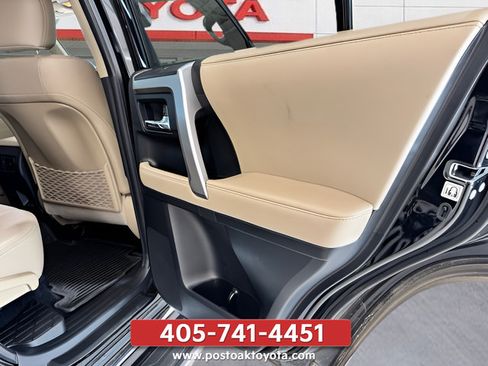 Used 2024 Toyota 4Runner Limited AWD/4WD image 27