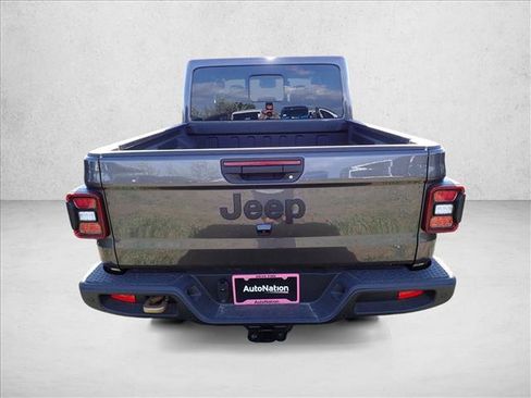 New 2026 Jeep Gladiator Sport AWD/4WD image 3