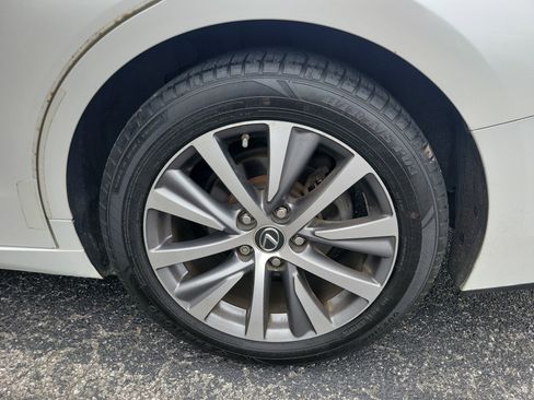 Used 2019 Lexus ES 350 w/ Accessory Package 2 FWD image 24