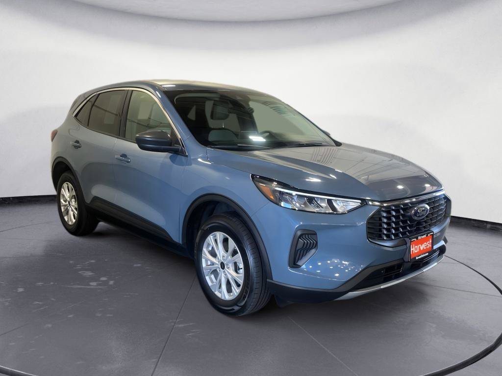 Used 2024 Ford Escape Active AWD/4WD image 3