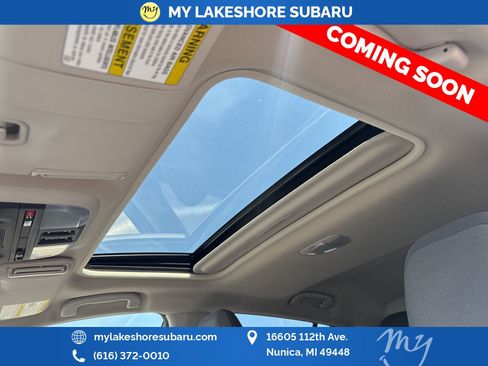 Used 2025 Subaru Crosstrek 2.0i Premium image 17