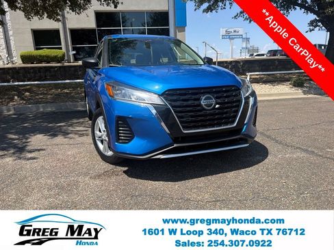 Used 2021 Nissan Kicks S FWD image 1