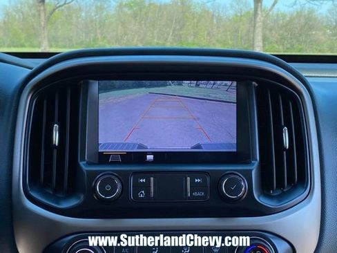 Used 2020 Chevrolet Colorado Z71 image 36