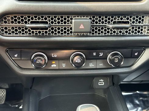 Used 2023 Honda HR-V Sport image 6