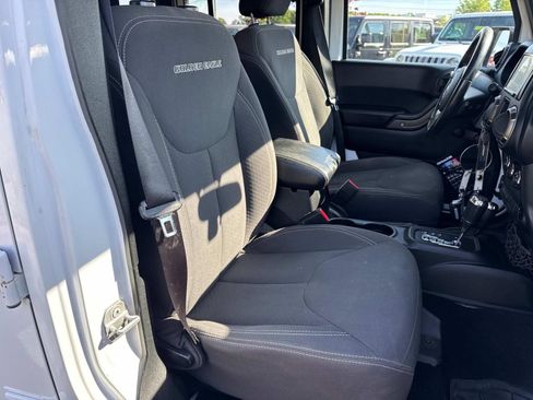 Used 2018 Jeep Wrangler Unlimited Sport AWD/4WD image 26