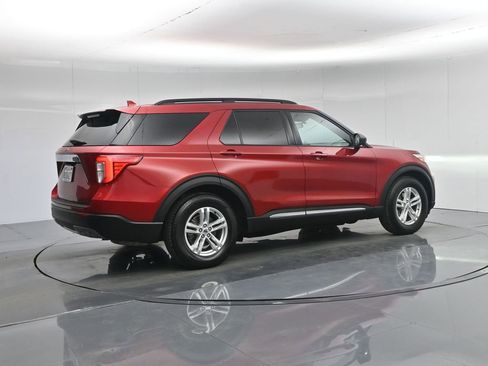 Used 2020 Ford Explorer XLT w/ Equipment Group 202A image 34