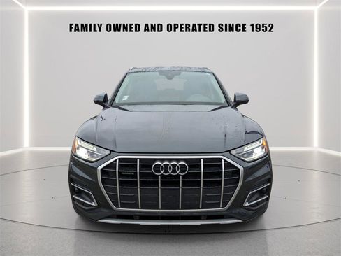 Used 2023 Audi Q5 2.0T Premium w/ Convenience Package image 9