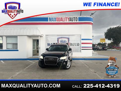 Used 2017 Audi Q5 2.0T Premium Plus w/ Technology Package image 1