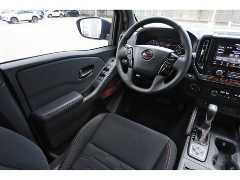 New 2026 Nissan Frontier PRO-4X w/ Pro-4x Convenience Package AWD/4WD image 5