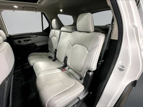 Used 2024 Honda Pilot Touring image 22