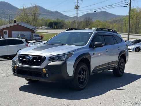 Used 2025 Subaru Outback Wilderness image 7