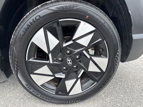 Used 2025 Hyundai Kona SEL FWD image 26