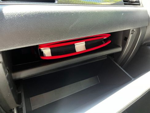Used 2019 Mitsubishi Outlander SEL AWD/4WD image 38