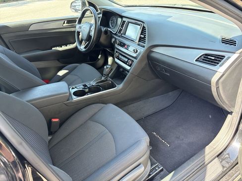 Used 2018 Hyundai Sonata SEL w/ Tech Package 02 image 18