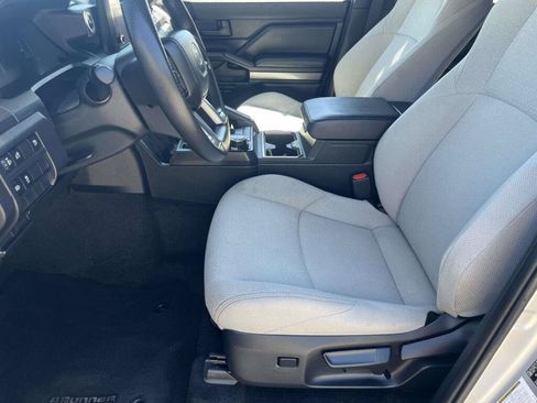 Used 2025 Toyota 4Runner SR5 AWD/4WD image 16