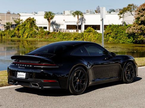 Used 2025 Porsche 911 Carrera RWD image 3