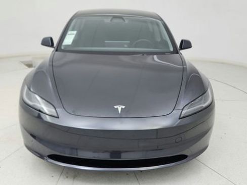 Used 2025 Tesla Model 3 image 28