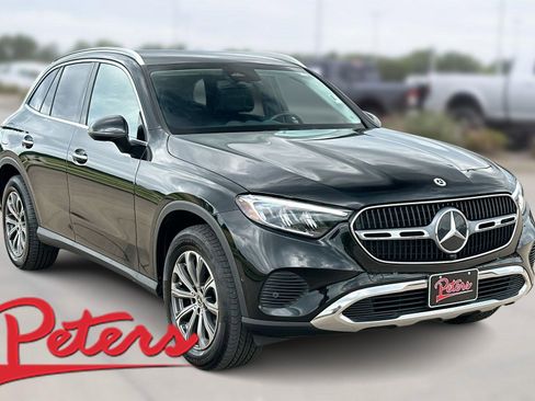 Used 2024 Mercedes-Benz GLC 300 image 1