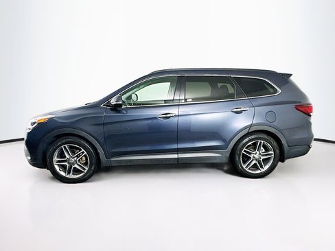 Used 2017 Hyundai Santa Fe AWD w/ Cargo Package image 4
