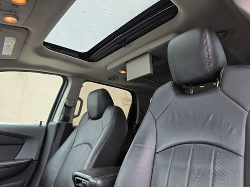 Used 2012 GMC Acadia Denali image 24