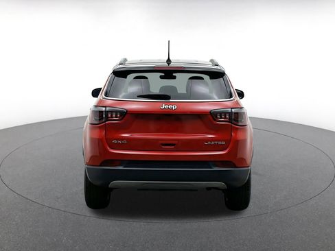 Used 2025 Jeep Compass Limited AWD/4WD image 8