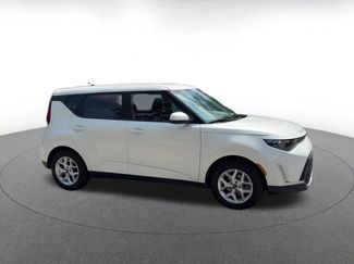 Used 2025 Kia Soul LX w/ LX Technology Package FWD video 2
