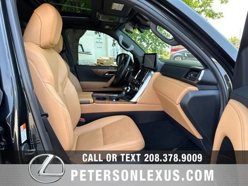 Used 2025 Lexus LX 600 4WD w/ Accessory Package (2T) image 13