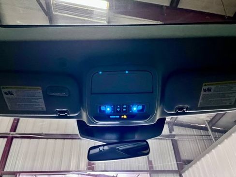 Used 2021 Ford Explorer Limited w/ Equipment Group 301A RWD image 28