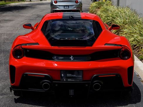 Used 2019 Ferrari 488 Pista Coupe RWD image 3