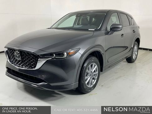 New 2025 MAZDA CX-5 AWD 2.5 S w/ Preferred Package image 3