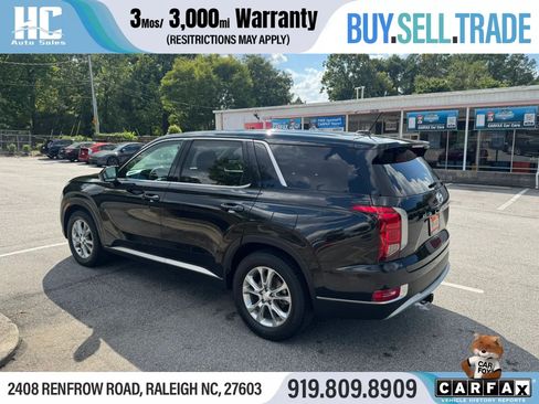 Used 2021 Hyundai Palisade SE FWD image 3