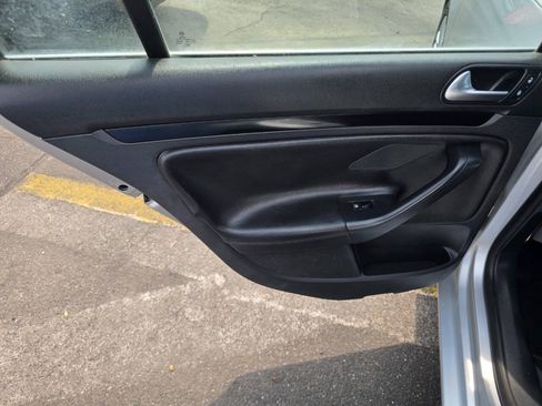 Used 2011 Volkswagen Jetta TDI FWD image 20