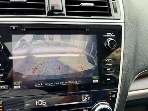 Used 2019 Subaru Outback 2.5i Limited AWD/4WD image 15