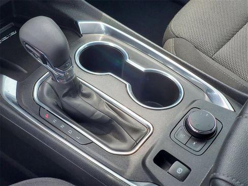 Used 2022 Chevrolet Traverse LT w/ LPO, Roadside Safety Package image 18