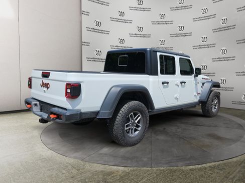 Used 2026 Jeep Gladiator Mojave AWD/4WD image 5