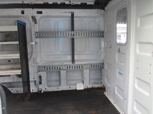 Used 2018 Ford Transit 250 148 Medium Roof image 23