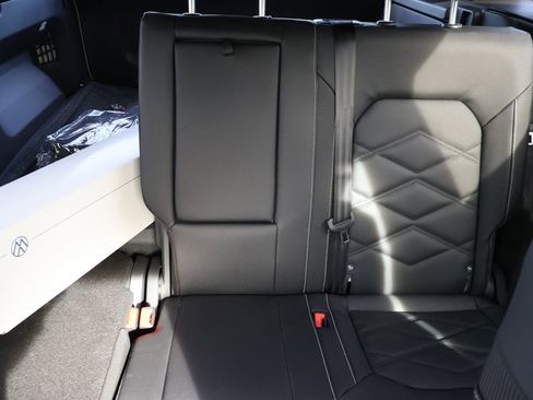 New 2026 Volkswagen Atlas Cross Sport SE image 14