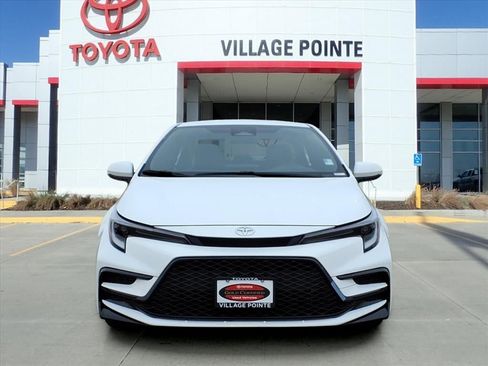 Certified 2026 Toyota Corolla SE image 9