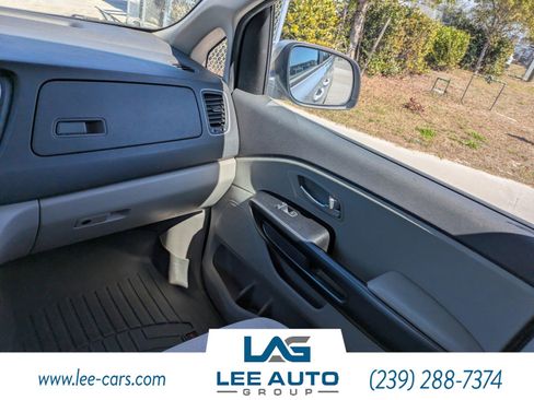 Used 2016 Kia Sedona LX w/ Option Group 020 image 14