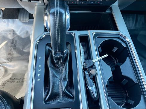 Used 2017 Ford F150 Lariat w/ Equipment Group 502A Luxury image 39