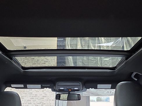 Used 2022 Ford Explorer ST w/ Equipment Group 401A image 18