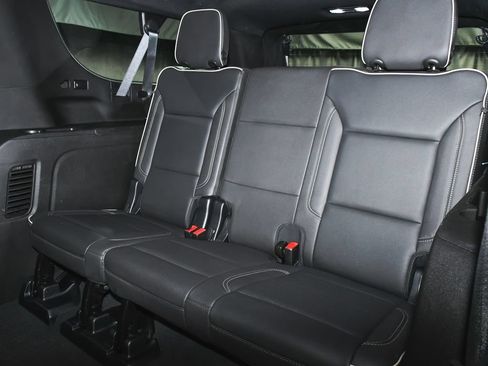Used 2023 GMC Yukon XL SLT w/ SLT Premium Package AWD/4WD image 49