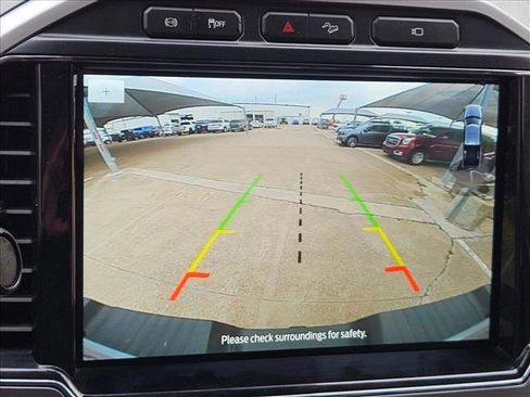 Used 2022 Ford F250 Lariat w/ Lariat Ultimate Package AWD/4WD image 11