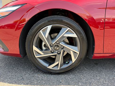 Certified 2025 Hyundai Elantra Sport FWD image 27