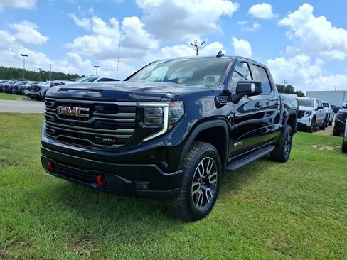 New 2026 GMC Sierra 1500 AT4 w/ AT4 Premium Package AWD/4WD image 3
