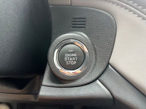 Used 2021 Subaru Outback Premium image 16