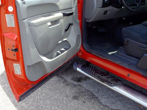 Used 2013 Chevrolet Silverado 3500 W/T w/ Snow Plow Prep Package AWD/4WD image 5